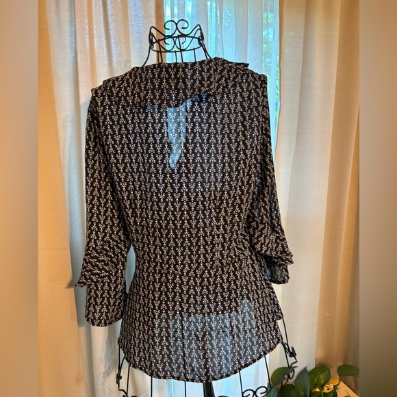 Worthington Wrap Top Size Small - Picture 3 of 4